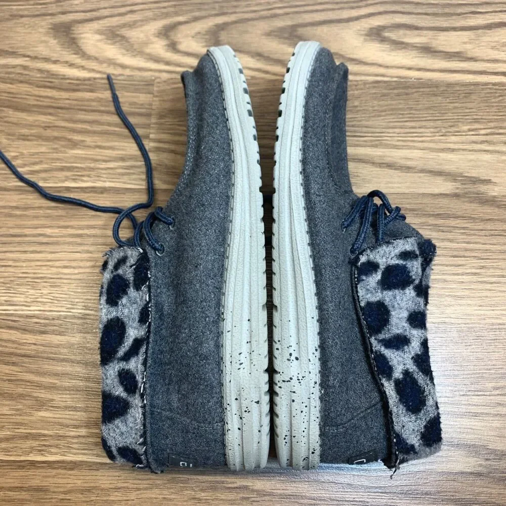 Hey Dude Shoes Womens 11 Britt‎ Casual Sneakers Gray Cheetah Casual 121773139
